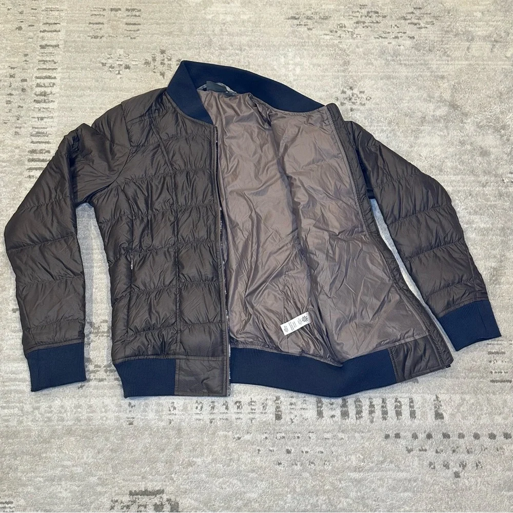 Athleta Dobby Goose Quilted Down Puffer Bomber Jacket Size Small - Picture 6 of 8